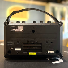 將圖片載入圖庫檢視器 Roland MOBILE AC Acoustic Chorus Guitar Amplifier 木結他擴音器