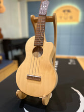 Load image into Gallery viewer, 【預售】日本製 QUIAM 北海道雲杉 Hokkaido Spruce Through neck Concert 23"