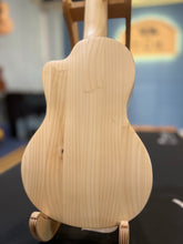 Load image into Gallery viewer, 【預售】日本製 QUIAM 北海道雲杉 Hokkaido Spruce Through neck Concert 23"