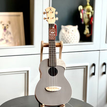將圖片載入圖庫檢視器 aNueNue 彩色 UC10 23吋雲杉面實木Ukulele的 - 寧靜灰 Quiet Shade