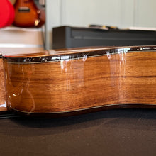 Load image into Gallery viewer, 【只此一支】 KAI Ukulele KC-5000R All Solid Acacia 相思木全實木 23" Concert