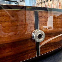 Load image into Gallery viewer, 【只此一支】 KAI Ukulele KT-5000R All Solid Acacia 相思木全實木 26" Tenor