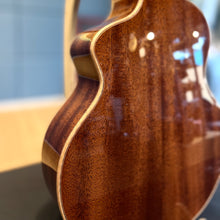Load image into Gallery viewer, 【預售】L. Luthier Le Maho Solid Mahogany w/ pick up 樂Uke 桃花心木全實木連拾音器 26" Ukulele