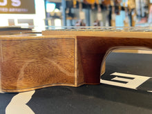 Load image into Gallery viewer, 【預售】L. Luthier Manga Solid Mango Wood w/ pick up 芒果木全實木 26" Ukulele