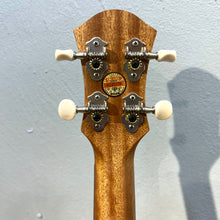 將圖片載入圖庫檢視器 aNueNue 彩色 UC10 23吋雲杉面實木Ukulele - 森林綠 Black Forest