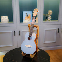 將圖片載入圖庫檢視器 【預售】aNueNue 彩色 UC10 23吋雲杉面實木Ukulele - 阿羅納藍 Blue Arona