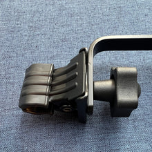 將圖片載入圖庫檢視器 Gator Frameworks Ukulele Hanger