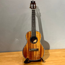 Load image into Gallery viewer, ACE D67 - AAA級26吋非洲桃花心木全實木Ukulele
