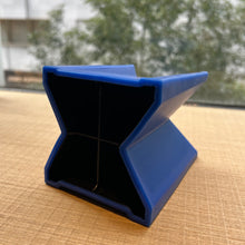 Load image into Gallery viewer, Music Nomad Cradle Cube String Instrument Neck Support 樂器維修頸枕