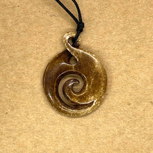 將圖片載入圖庫檢視器 新西蘭骨雕頸飾 New Zealand Bone Carving Twist Style