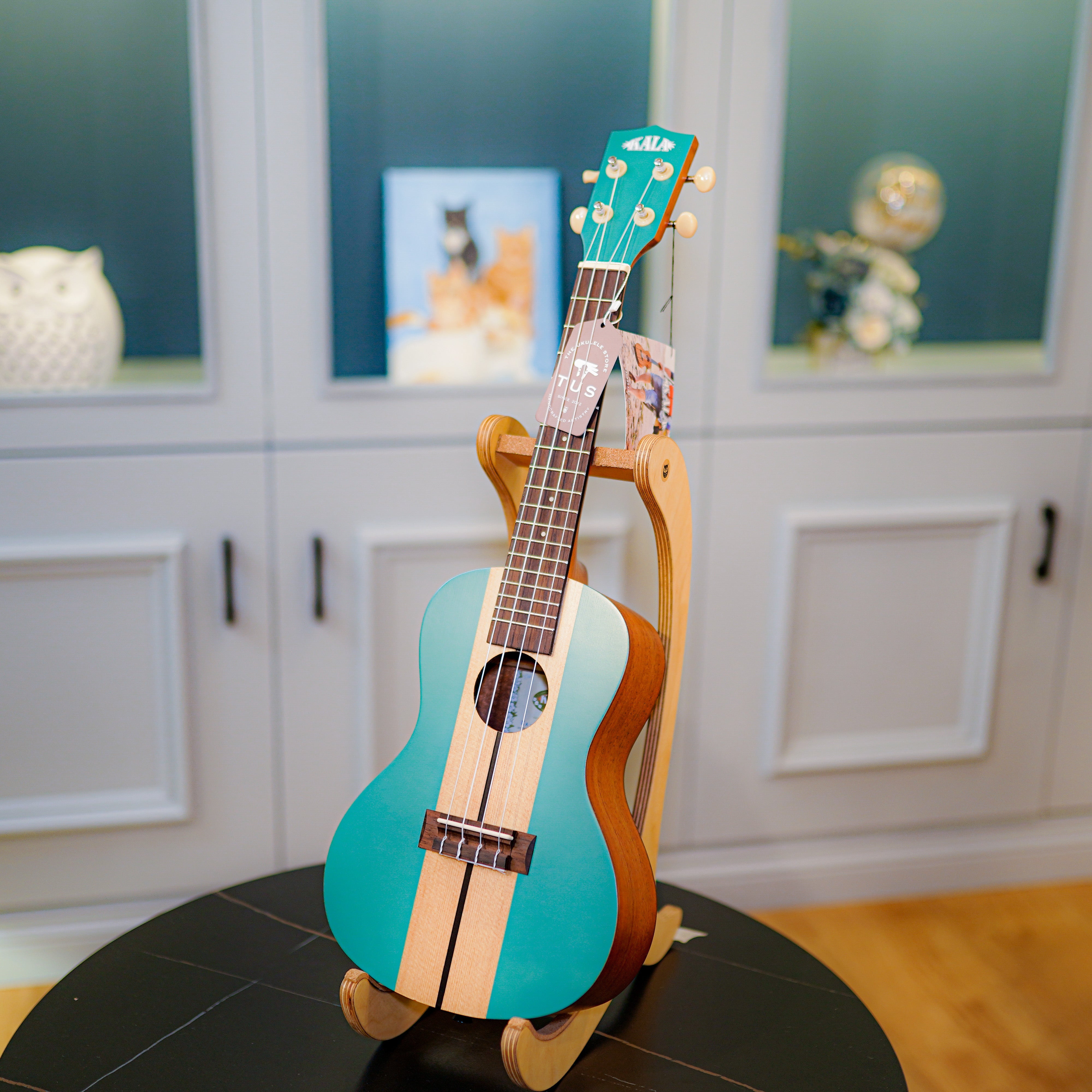 Kala KASURFWIPEOUT Surfboard Wipeout Concert Ukulele The Ukulele Store 香港小結他店