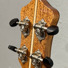 將圖片載入圖庫檢視器 【預售】100% Handmade Oulcraft INT4 Selected Hawaiian Koa 26" Tenor Ukulele