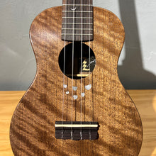 將圖片載入圖庫檢視器 【預售】100% Handmade Oulcraft Walnut 23" Concert Ukulele