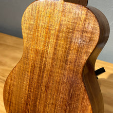 將圖片載入圖庫檢視器 【預售】100% Handmade Oulcraft Engelmann Spruce 23" Concert Ukulele