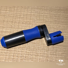 Load image into Gallery viewer, Music Nomad GRIP Winder 結他上弦器 (適用於電/木結他, 低音結他 和小結他)