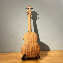 Load image into Gallery viewer, TODO 富士山下系列 桃花心木面單 23&quot; Concert Ukulele
