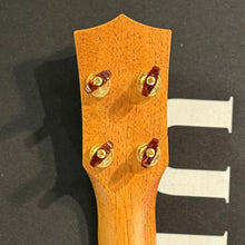 將圖片載入圖庫檢視器 【預售】100% Handmade Oulcraft Walnut / Pale Moon Ebony 23&quot; Concert Ukulele
