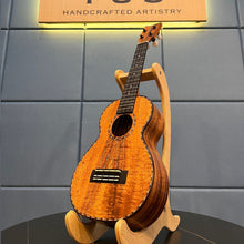 Load image into Gallery viewer, 【預售】Kamaka HF-2D DELUXE Concert 23&quot; 夏威夷相思木全實木 Ukulele
