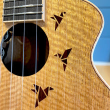 Load image into Gallery viewer, 【預售】L. Luthier Manga Solid Mango Wood w/ pick up 芒果木全實木 26&quot; Ukulele
