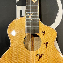 將圖片載入圖庫檢視器 L. Luthier Manga Solid Mango Wood w/ pick up 芒果木全實木 26&quot; Ukulele
