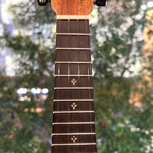 Load image into Gallery viewer, Tom T3 17&quot; 桃花心木面實木 Solid Top Mahogany Ukulele
