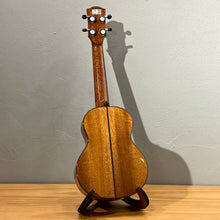 Load image into Gallery viewer, 【預售】ACE D32 - AAA級23吋非洲桃花心木全實木Ukulele
