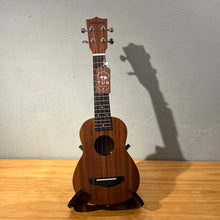 將圖片載入圖庫檢視器 Artemis 桃花心木 YT-01S 21&quot; Soprano Ukulele
