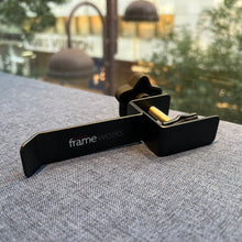 將圖片載入圖庫檢視器 Gator Frameworks Headphone Hanger
