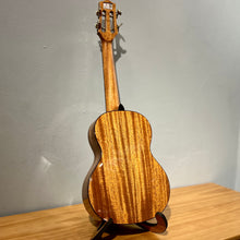 將圖片載入圖庫檢視器 ACE D67 - AAA級26吋非洲桃花心木全實木Ukulele
