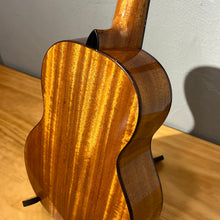 將圖片載入圖庫檢視器 ACE D67 - AAA級26吋非洲桃花心木全實木Ukulele

