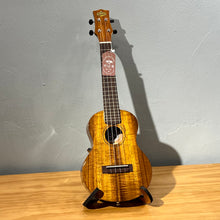 Load image into Gallery viewer, 【預售】日本製 - KIWAYA Strummer Series KPC-1K 23&quot; KOA 夏威夷相思木全實木Ukulele
