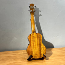 Load image into Gallery viewer, 【預售】日本製 - KIWAYA Strummer Series KPC-1K 23&quot; KOA 夏威夷相思木全實木Ukulele
