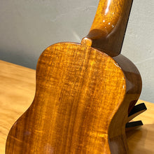 Load image into Gallery viewer, 【預售】日本製 - KIWAYA Strummer Series KPS-1K 21&quot; KOA 夏威夷相思木全實木Ukulele
