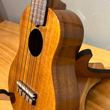 Load image into Gallery viewer, 【預售】日本製 - KIWAYA Strummer Series KPS-1K 21&quot; KOA 夏威夷相思木全實木Ukulele
