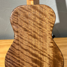 將圖片載入圖庫檢視器 【預售】100% Handmade Oulcraft Walnut 23&quot; Concert Ukulele

