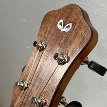將圖片載入圖庫檢視器 【預售】100% Handmade Oulcraft Walnut 23&quot; Concert Ukulele
