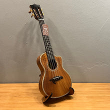 Load image into Gallery viewer, 【預售】BIG ISLAND KSX-CTG Solid Curly Koa Ukulele 23&quot;
