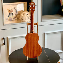 將圖片載入圖庫檢視器 ACE D31 - AA級23吋非洲桃花心全實木Ukulele
